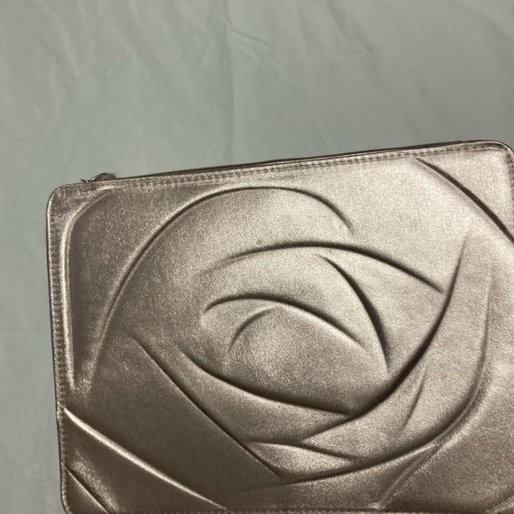 Lancome Metallic Gold Large Makeup/Travel Bag - Picture 1 of 6